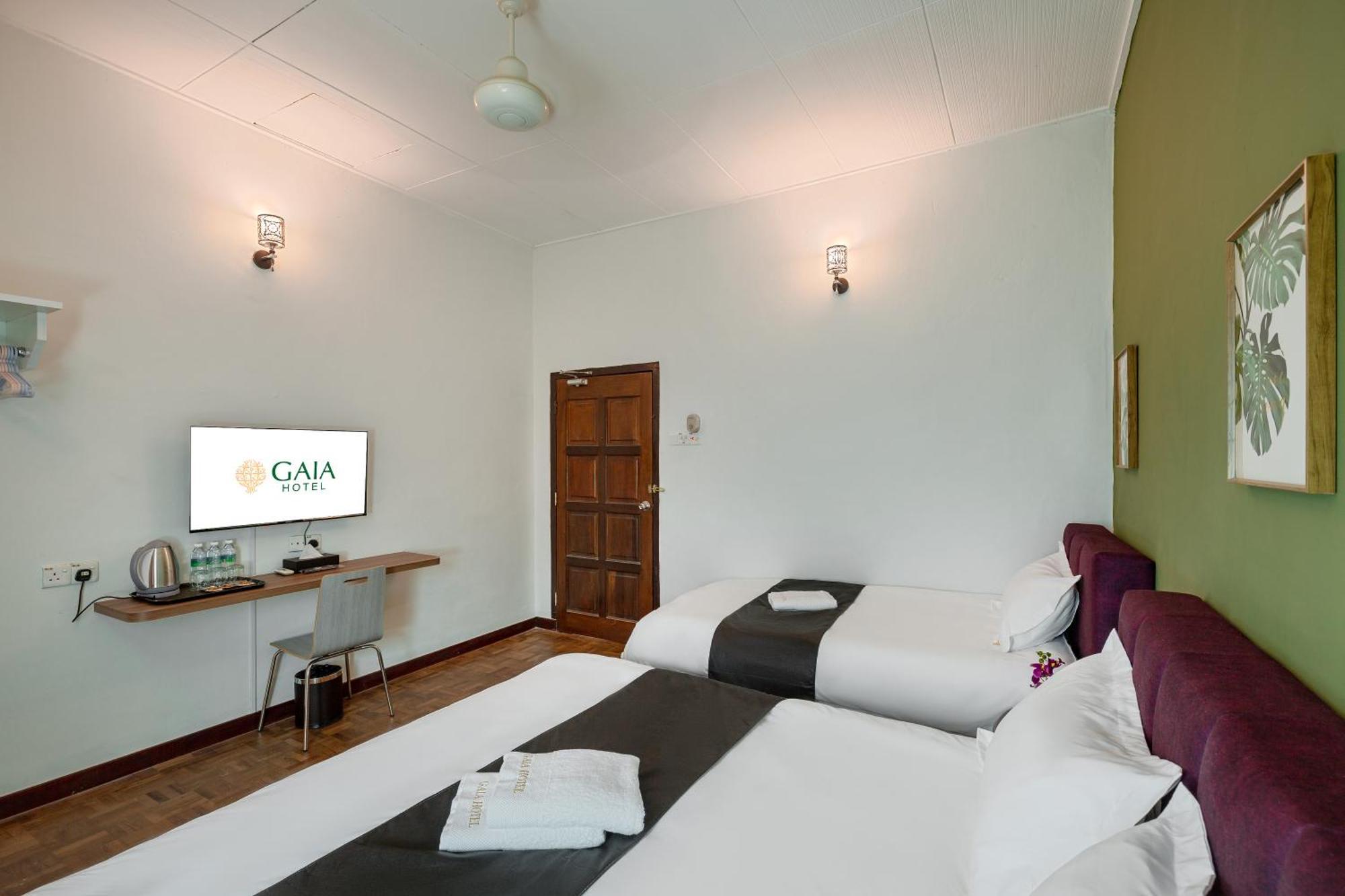 Gaia Hotel Tanjung Bungah  Exterior foto